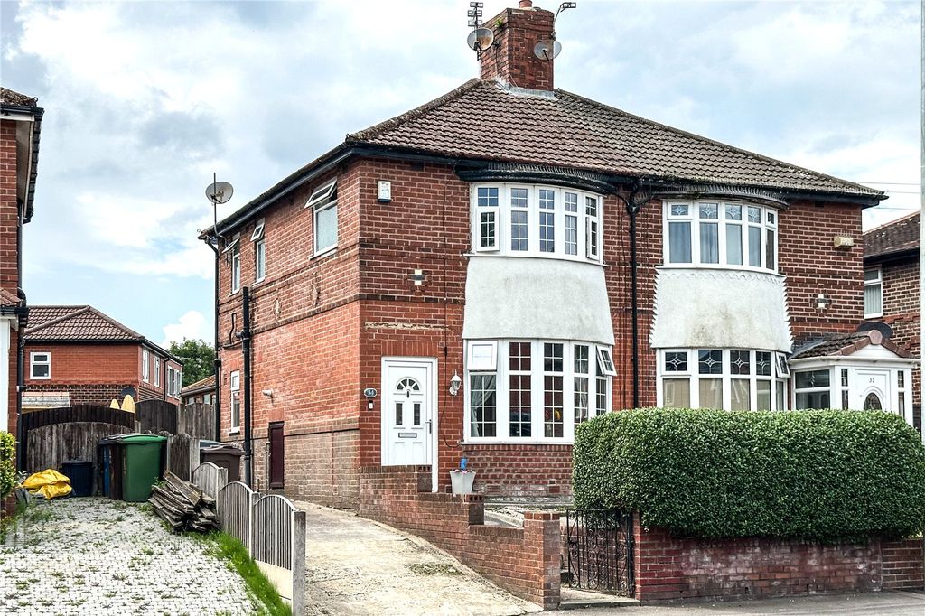 Property photo 1 of 16 External