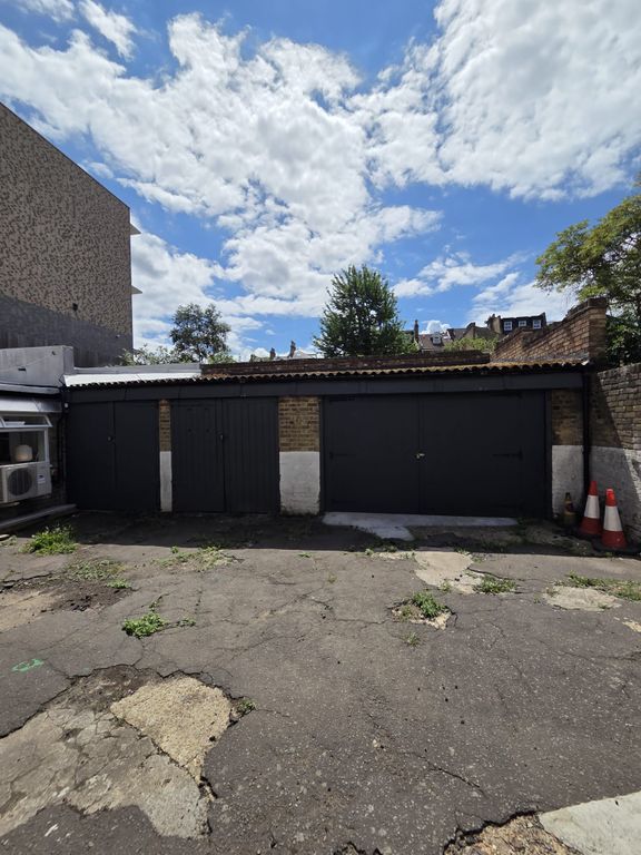 Property photo 2 of 3