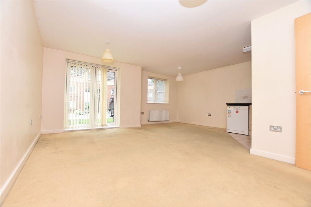 Property photo 2 of 12 Picture No. 33
