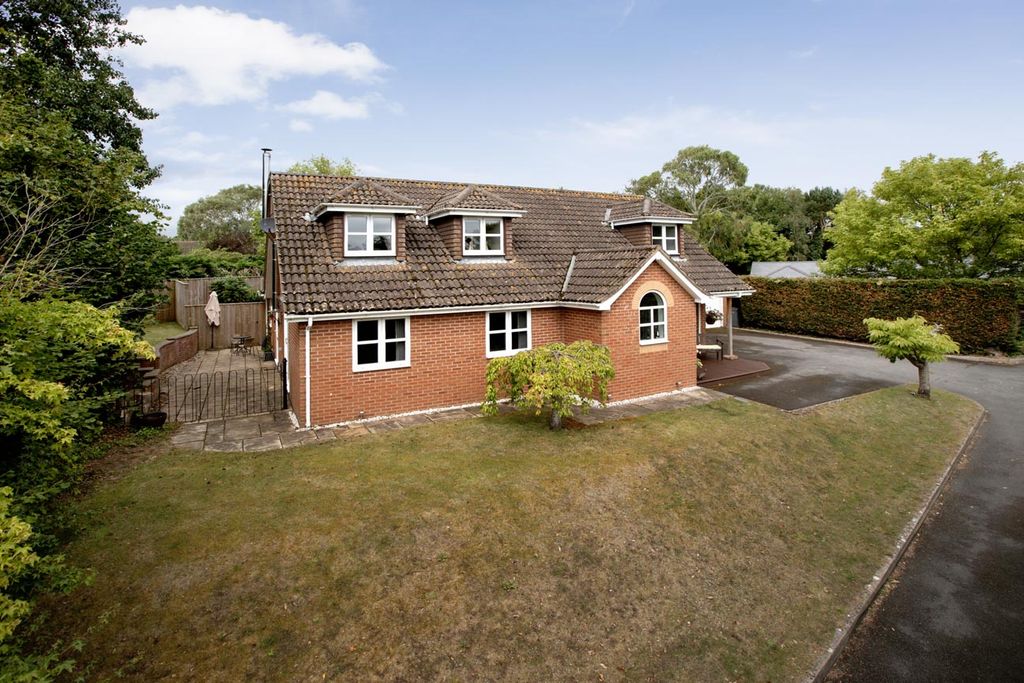 Property photo 1 of 24 Photo 22