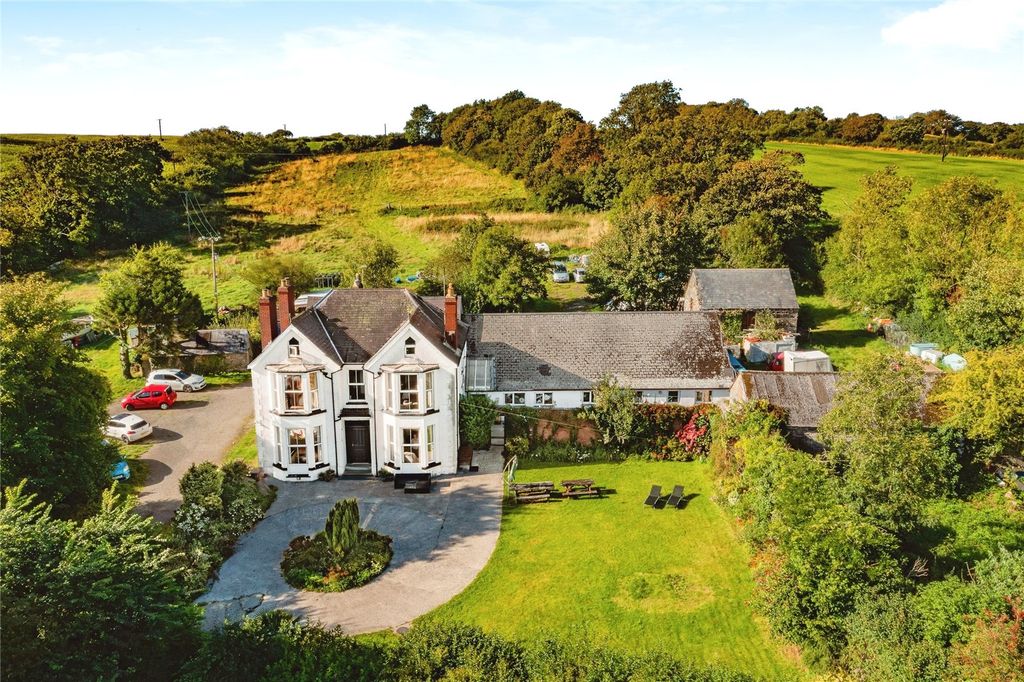 Property photo 2 of 34 Picture No. 18