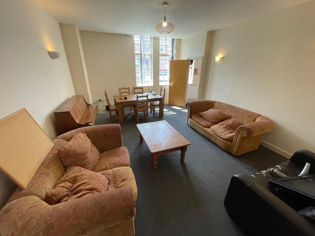 Property photo 2 of 11 Picture No. 03