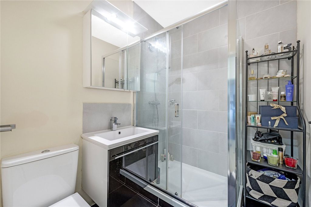 Property photo 3 of 11