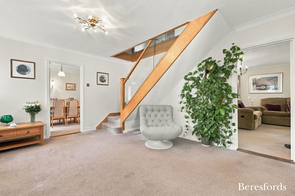 Property photo 2 of 45 Picture No. 08