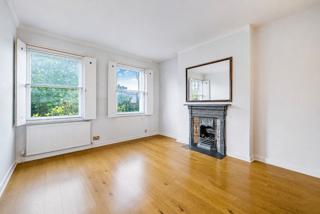 Property photo 1 of 22