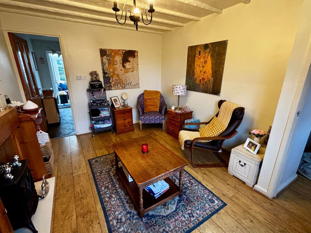 Property photo 2 of 13