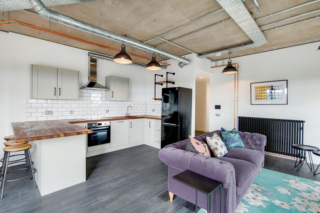 Property photo 1 of 25 Eed9Bf2F1Fc20F2403Af8612A619