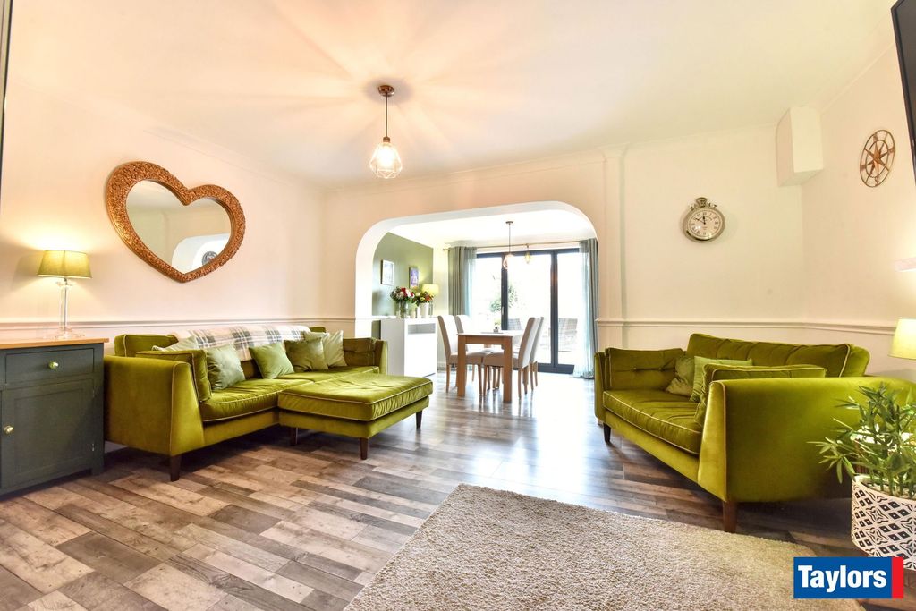 Property photo 3 of 26