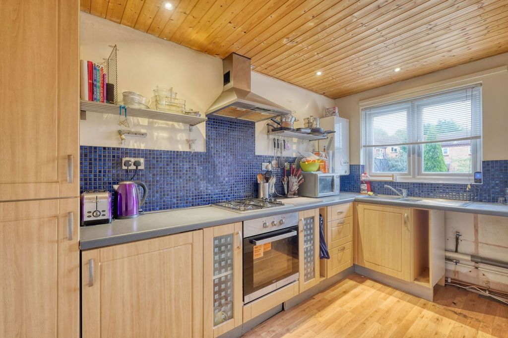 Property photo 3 of 5