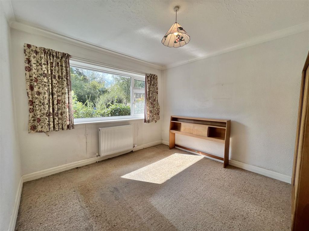 Additional image 7 of 3 bed detached bungalow for saleElm Grove, Glossop SK13