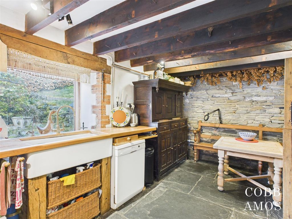 Property photo 2 of 39 Kitchen Jpg