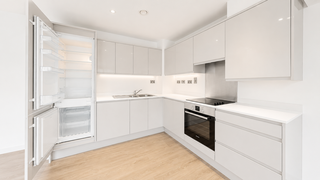 Property photo 1 of 12 Kitchen - Angle 1