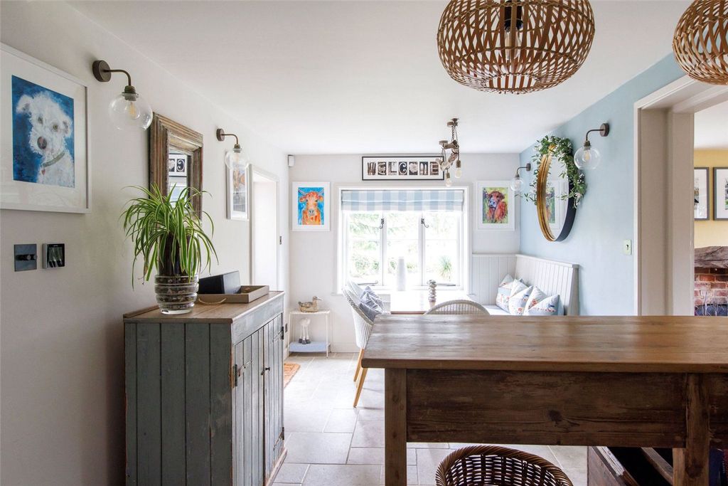 Property photo 3 of 46 Picture No. 23