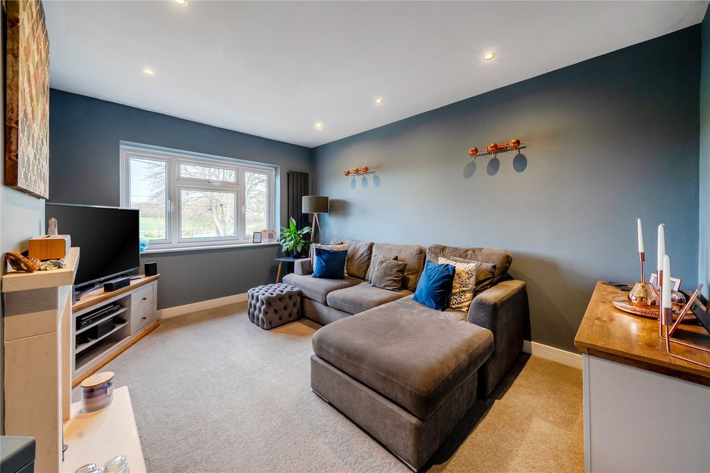 Property photo 2 of 15 Picture No. 07