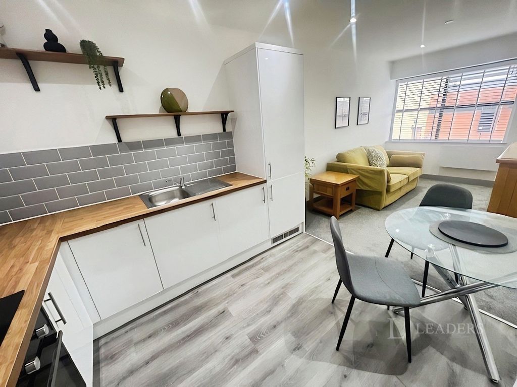 Property photo 2 of 7 Pbox-Img.Jpg