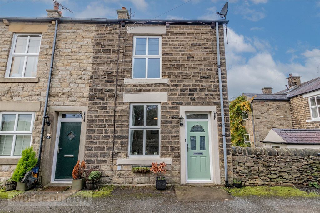 Property photo 1 of 22 Front