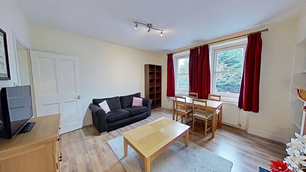 Property photo 3 of 19 Photo 3