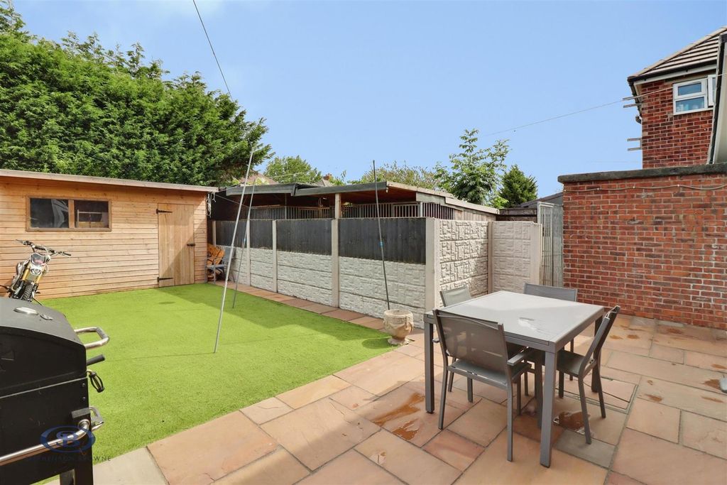Property photo 2 of 24