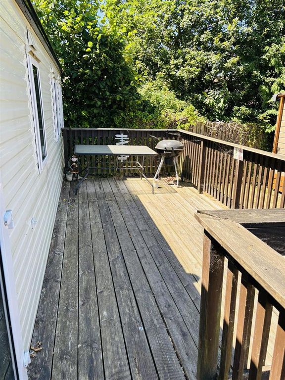 Property photo 3 of 26 13Lady2.Jpg