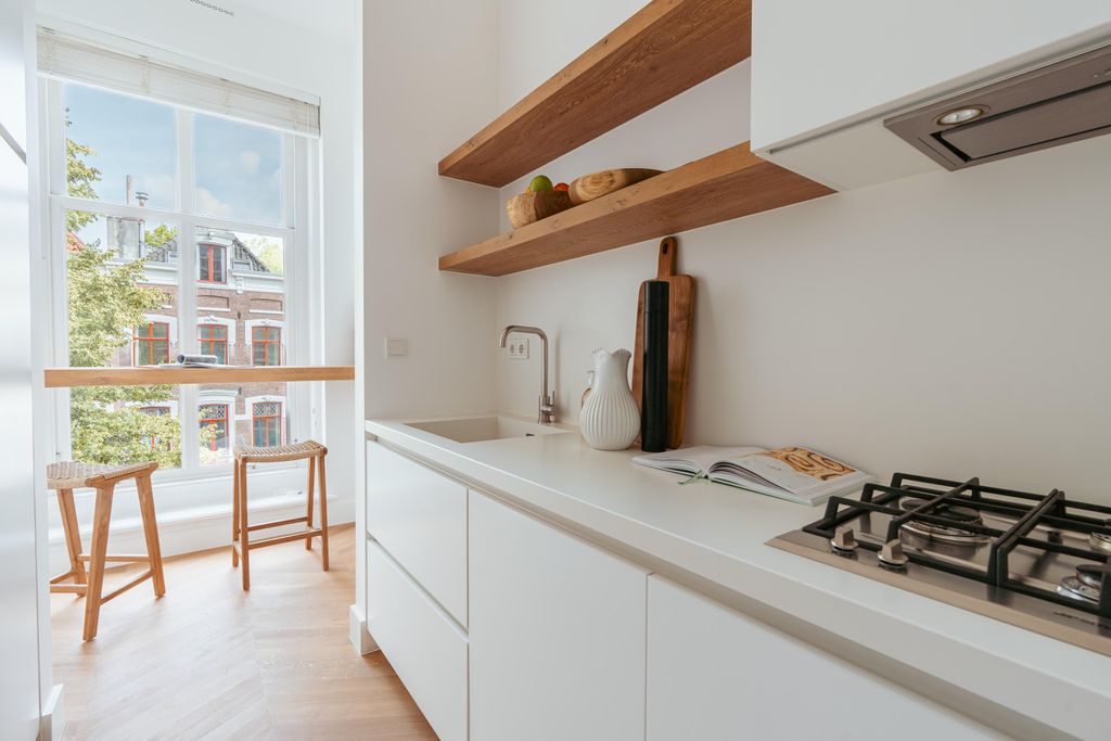 Property photo 2 of 40