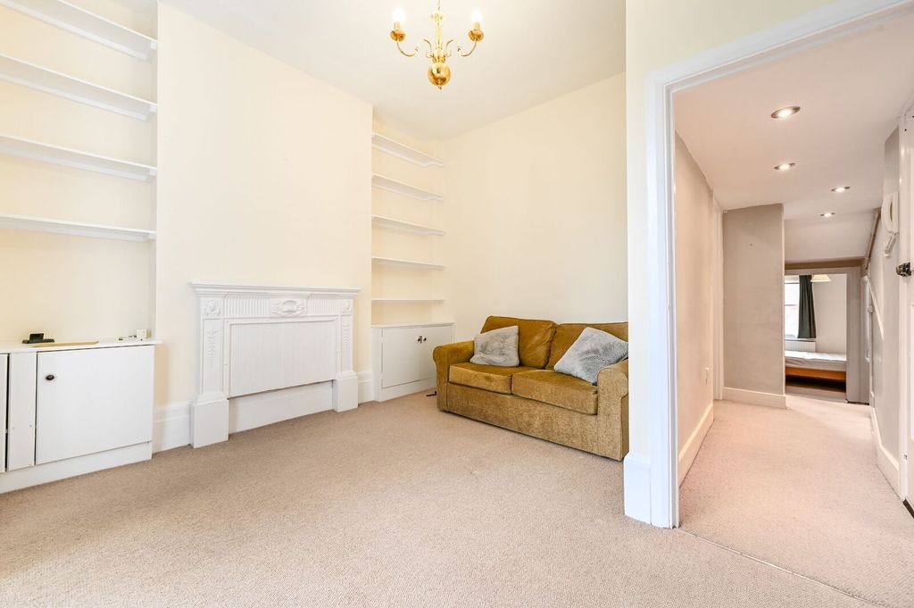 Property photo 1 of 6