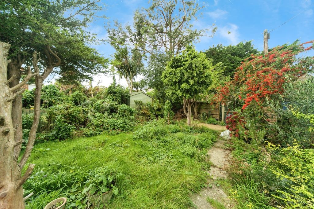 Property photo 3 of 13 Photo