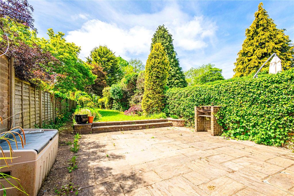 Property photo 2 of 25 Picture No. 51