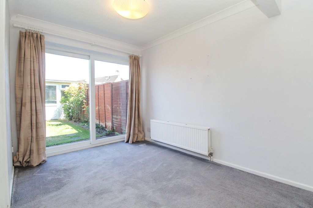Property photo 2 of 15 Dining Room