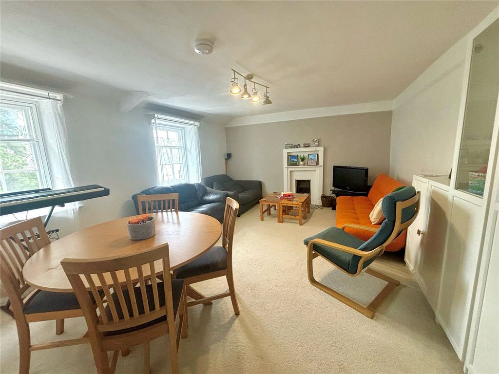 Property photo 3 of 16 Picture No. 33