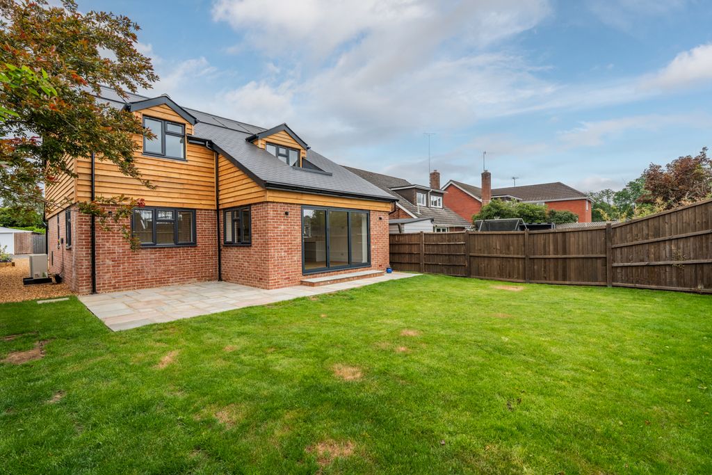 Property photo 2 of 14