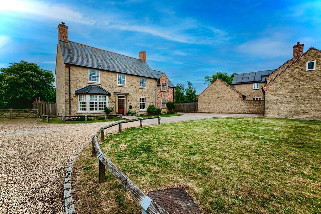 Property photo 1 of 55