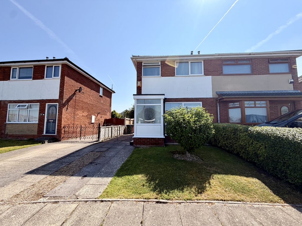 Property photo 1 of 18