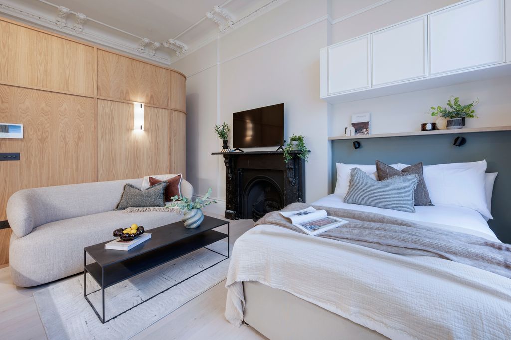 Property photo 3 of 23