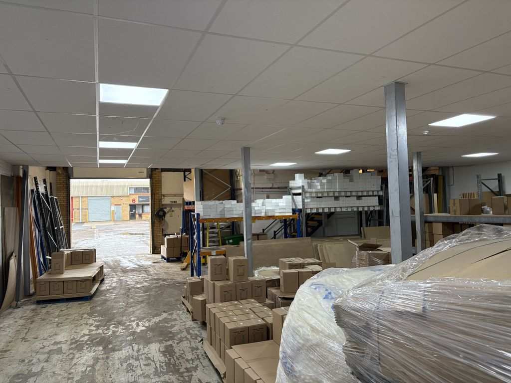 Property photo 3 of 6