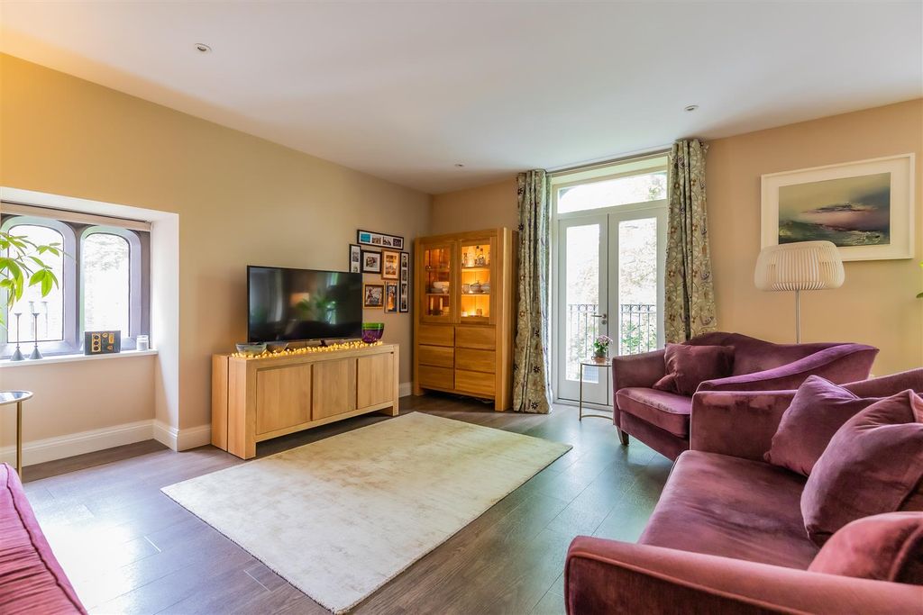 Additional image 23 of 3 bed flat for saleThe Lindens, Romilly Crescent, Pontcanna, Cardiff CF11