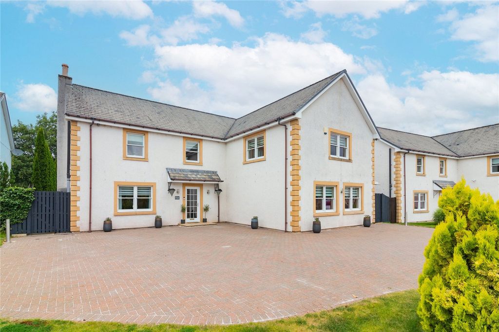 Property photo 1 of 26 Holmwood Park