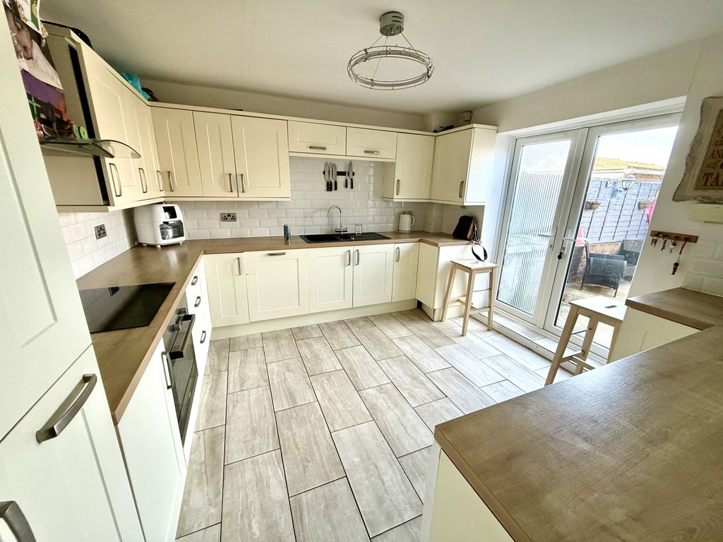 Property photo 2 of 8 Img_0294