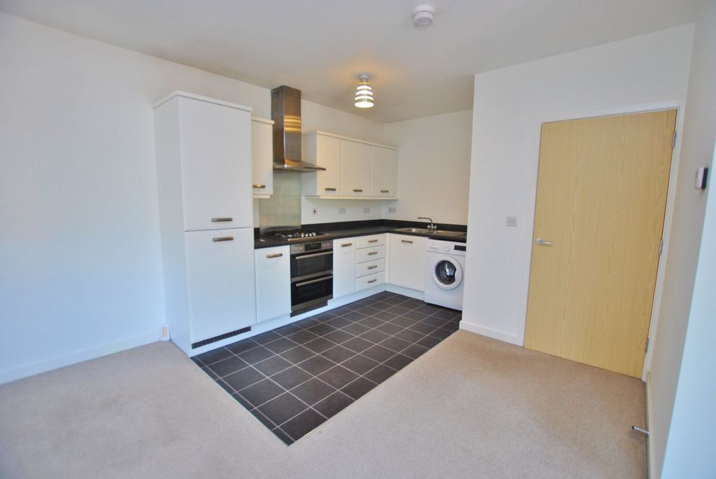 Property photo 2 of 7 Photo 02