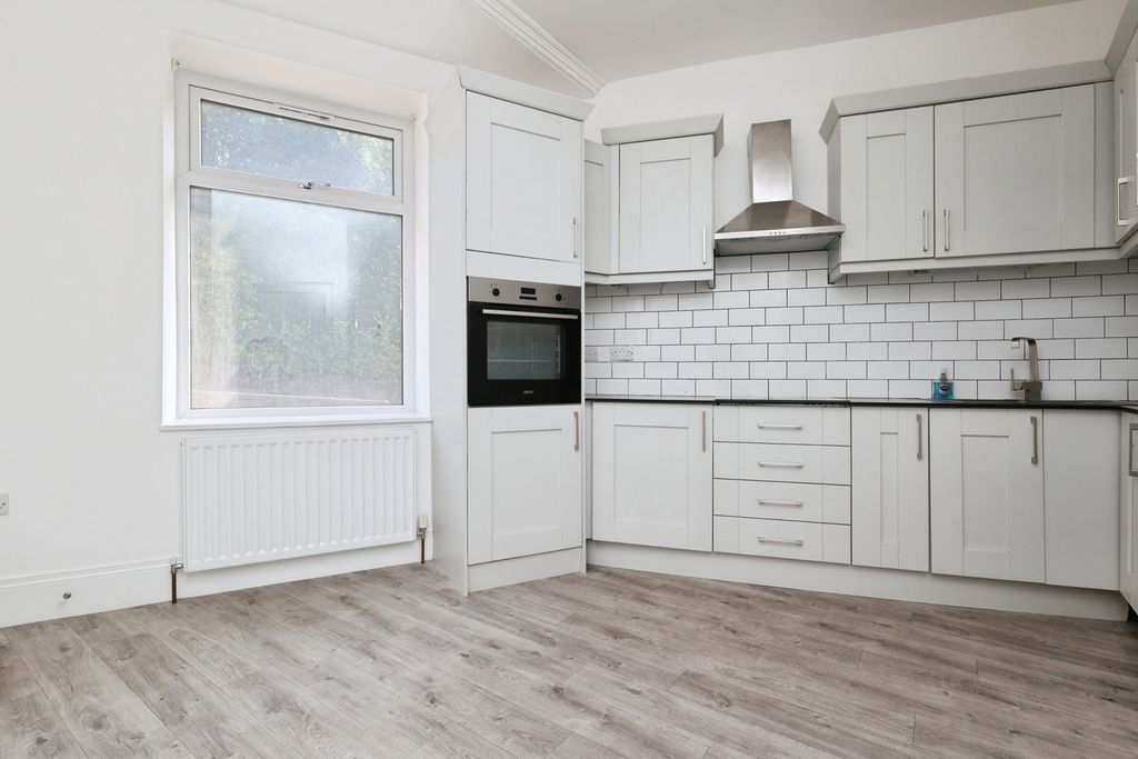 Property photo 2 of 17 Kitchen Diner