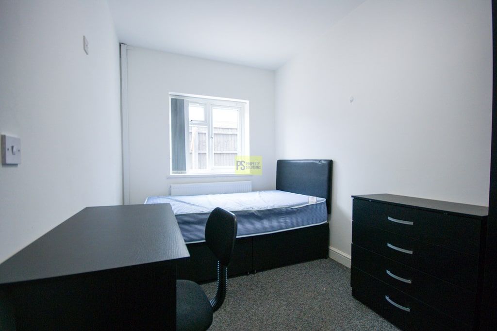 Property photo 3 of 4