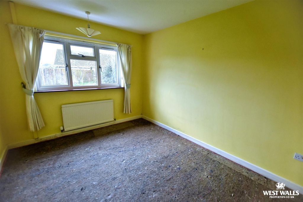 Additional image 10 of 3 bed detached bungalow for saleVicarage Fields, Pembroke SA71