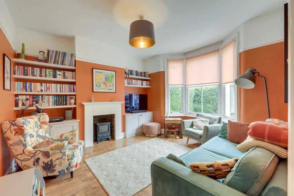Property photo 2 of 16