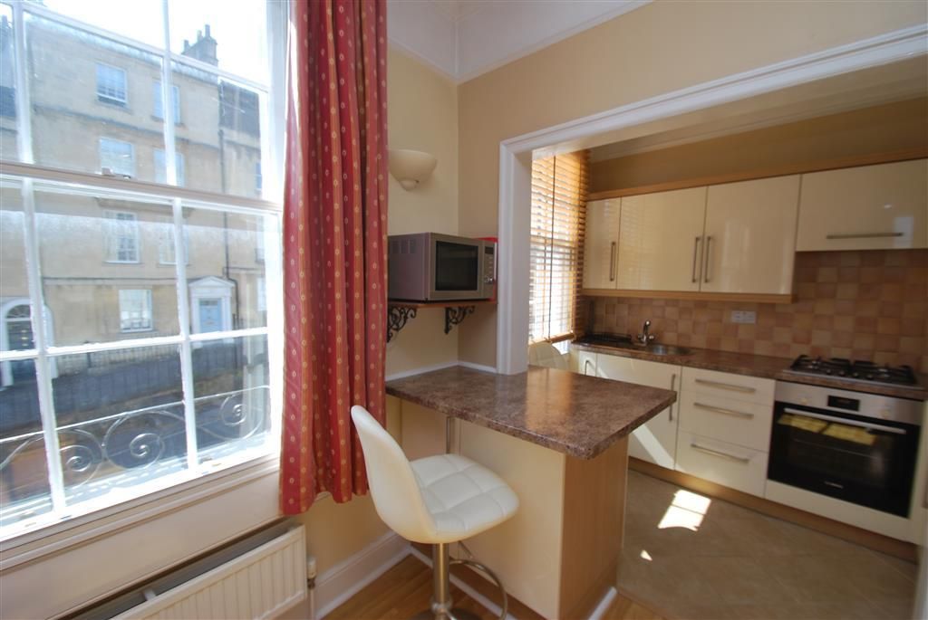 Property photo 2 of 11 Kitchen