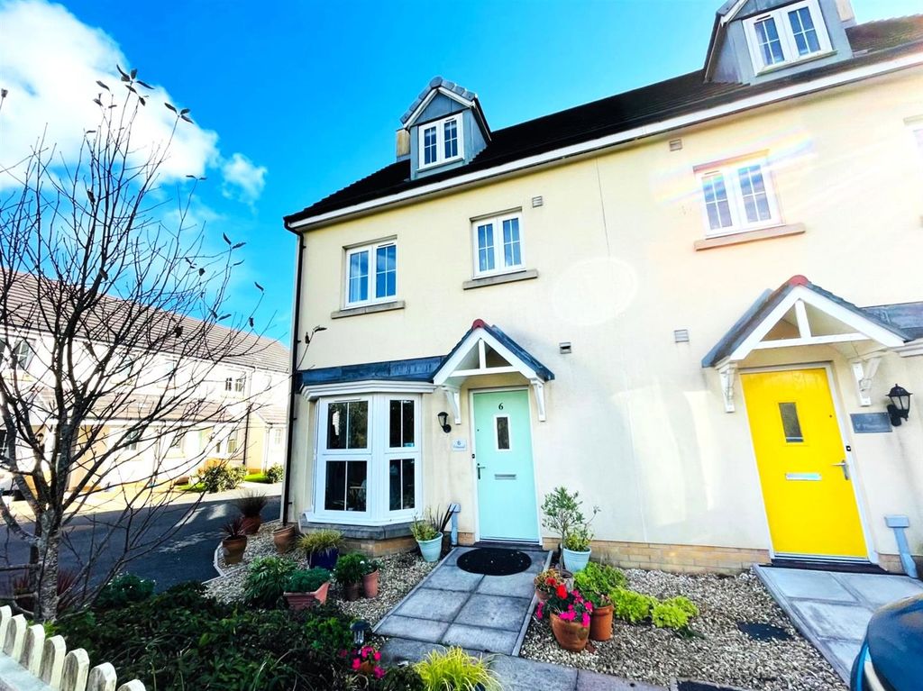 Property photo 1 of 23 Front 2.Jpg