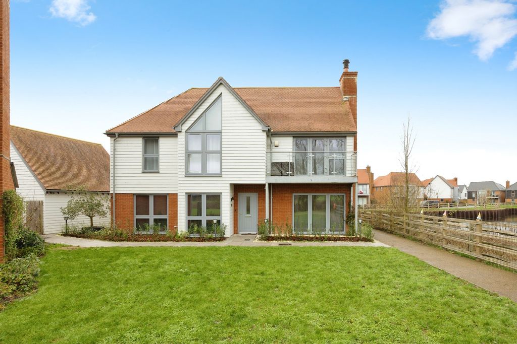 Property photo 1 of 25