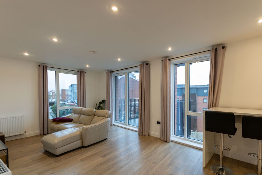 Property photo 2 of 24 Img_6043_1