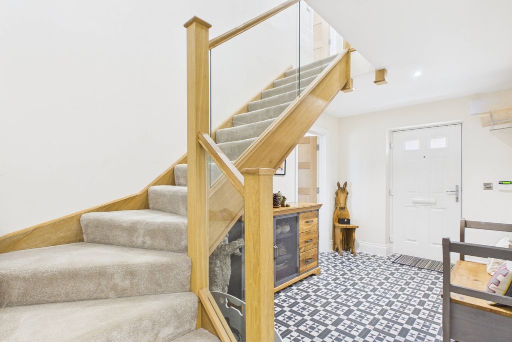 Property photo 3 of 46 Welcome Guests Into This Stunning Entrance Hall
