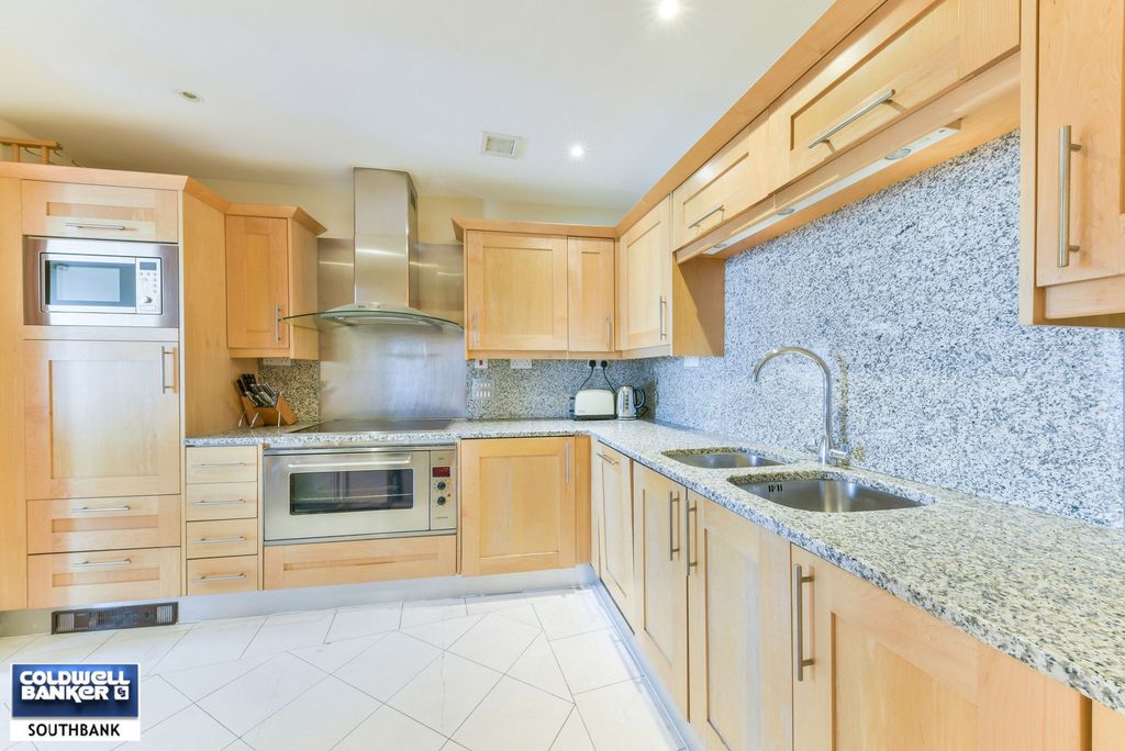 Property photo 3 of 30