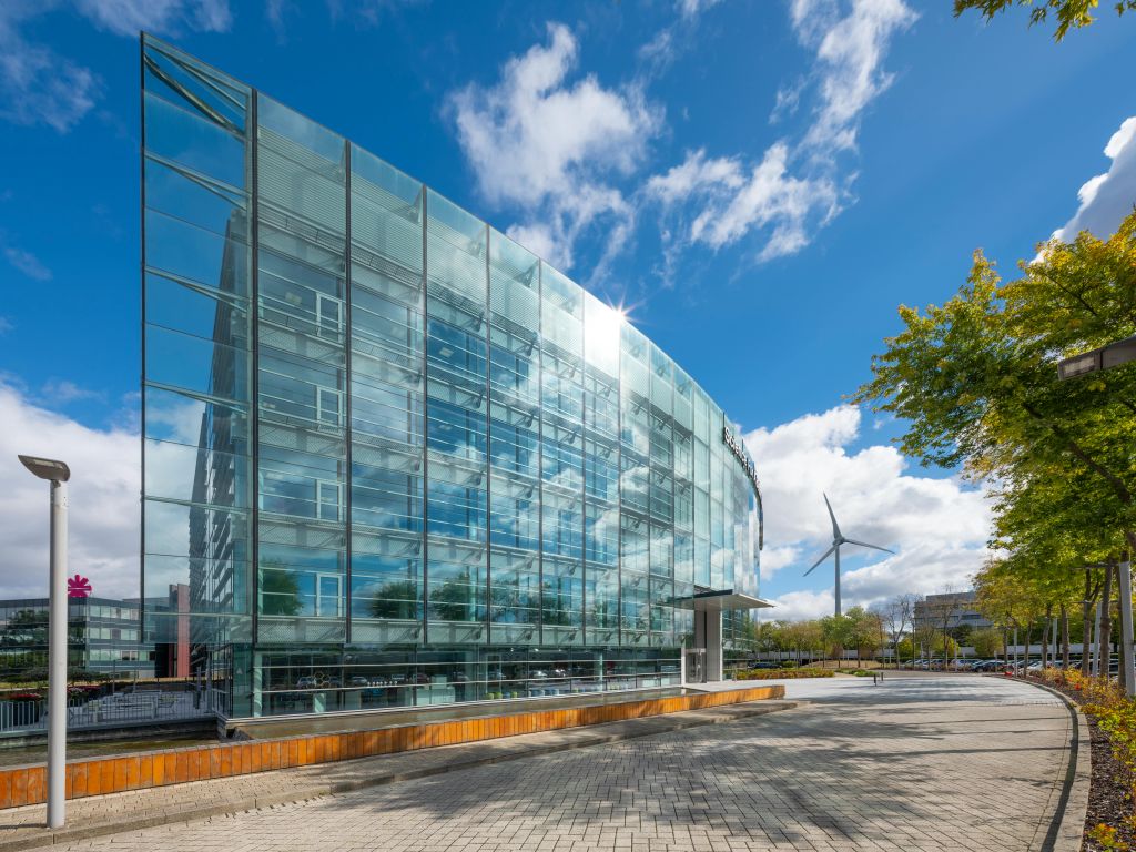 Property photo 1 of 26 400Southoak0020.Jpg