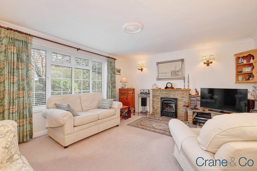 Property photo 3 of 36